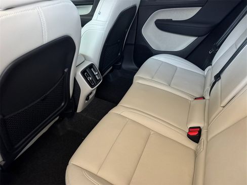 New 2026 Volvo XC40 B5 Ultra w/ Climate Package image 11
