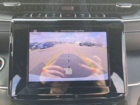 New 2025 Jeep Grand Cherokee Altitude image 23