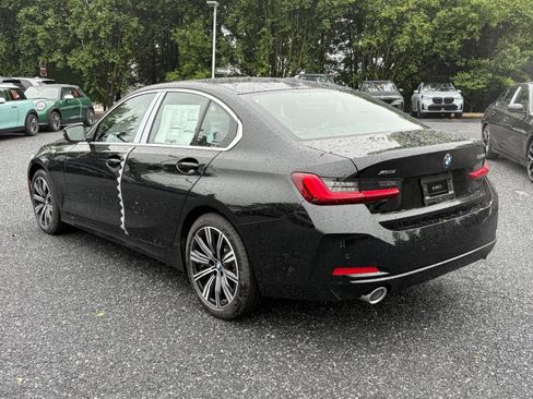 New 2026 BMW 330i xDrive Sedan w/ Premium Package AWD/4WD image 5