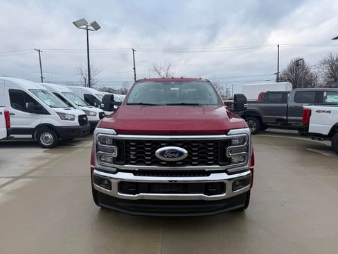 New 2026 Ford F450 Lariat w/ Lariat Ultimate Package image 3