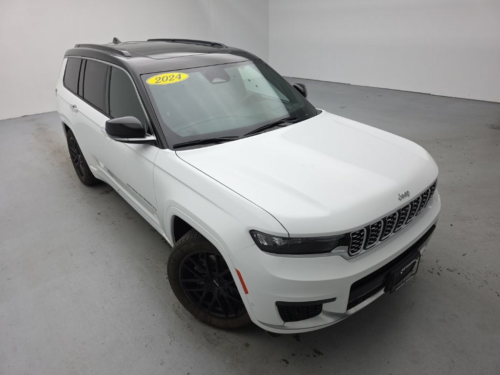 Used 2024 Jeep Grand Cherokee L Summit AWD/4WD image 2