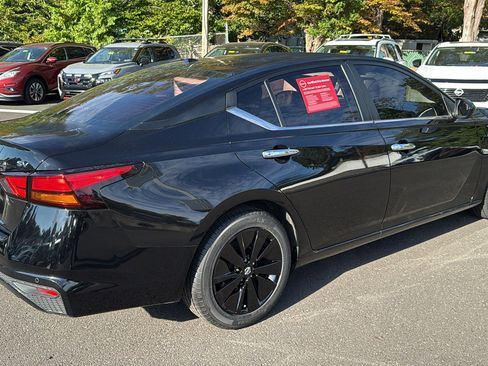 Certified 2022 Nissan Altima 2.5 SV image 24