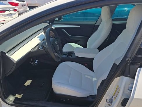 Used 2021 Tesla Model 3 Standard Range Plus RWD image 5
