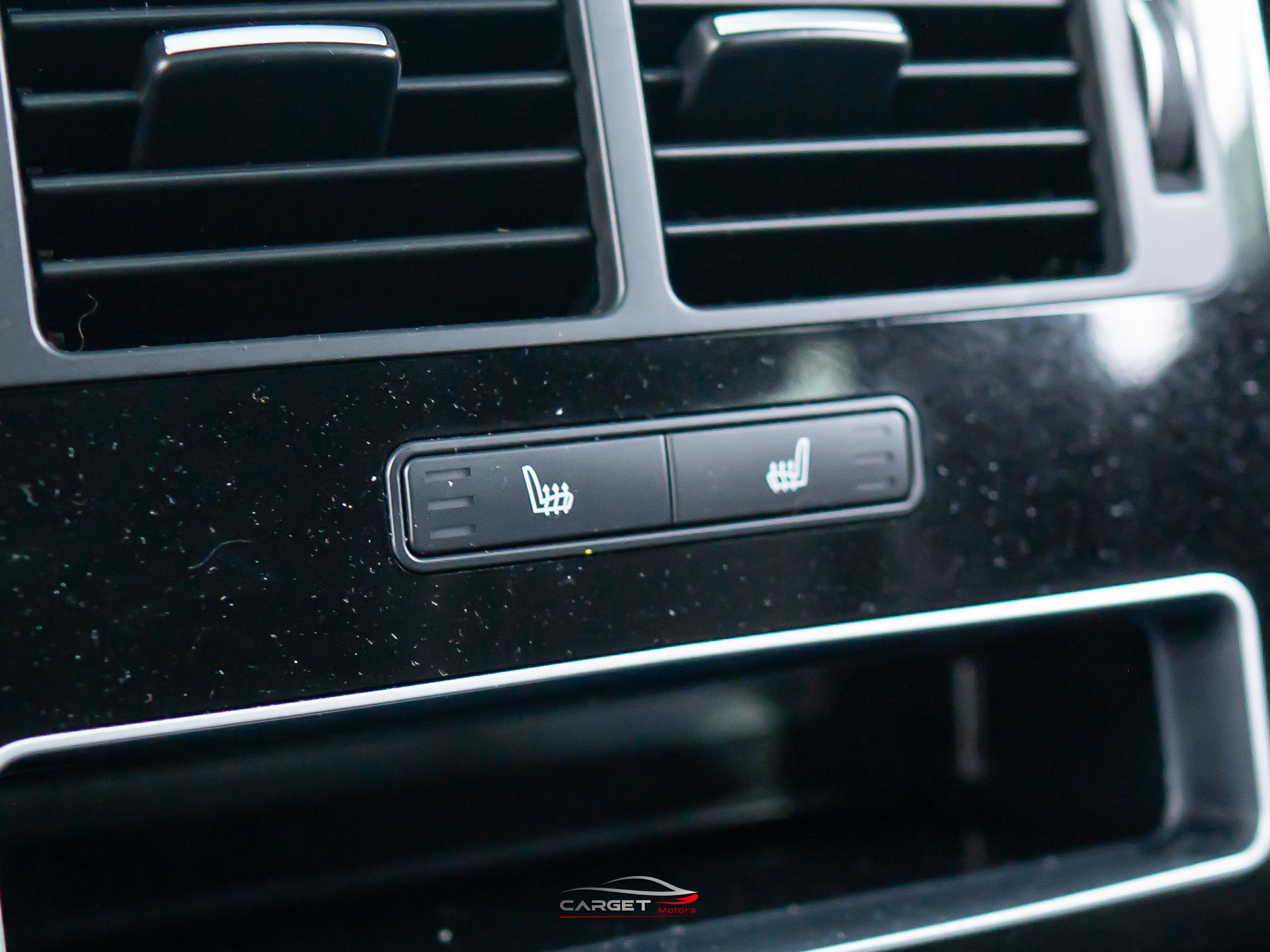Used 2018 Land Rover Range Rover Sport HSE AWD/4WD image 22