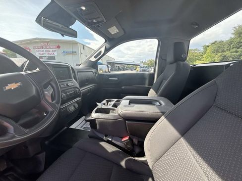 Used 2022 Chevrolet Silverado 1500 W/T RWD image 10