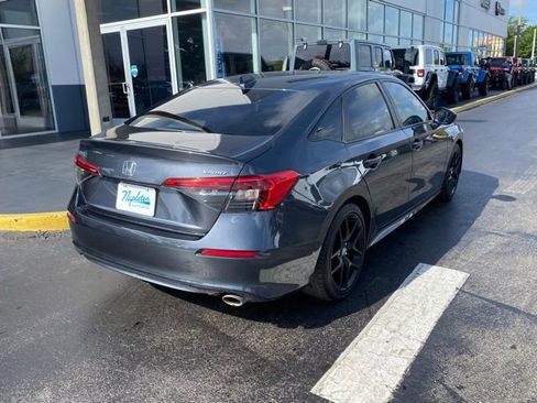 Used 2024 Honda Civic Sport image 9