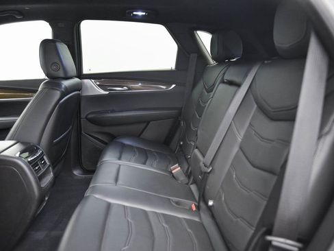 Certified 2023 Cadillac XT5 Sportv w/ Platinum Package image 12