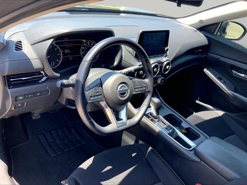 Used 2020 Nissan Sentra SV FWD image 18