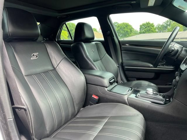 Used 2019 Chrysler 300 S w/ S Model Appearance Package RWD image 23
