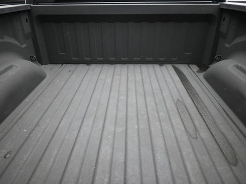 Used 2023 RAM 1500 Laramie AWD/4WD image 16