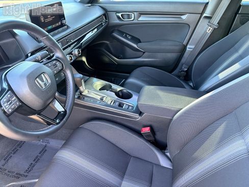 Used 2024 Honda Civic Sport image 12