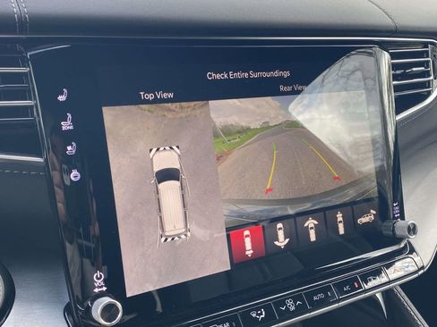 New 2026 Jeep Grand Wagoneer L Limited AWD/4WD image 25