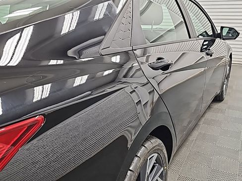 Used 2025 Hyundai Elantra Sport image 10