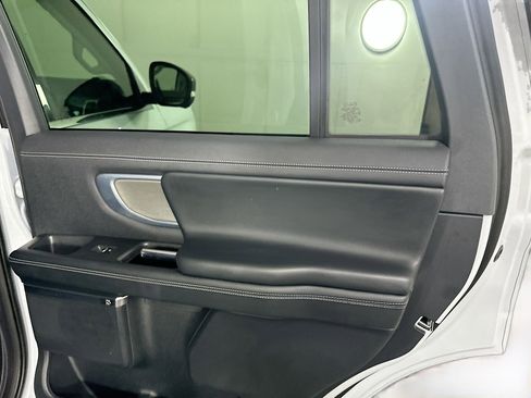 Used 2025 Ford Expedition Platinum AWD/4WD image 33