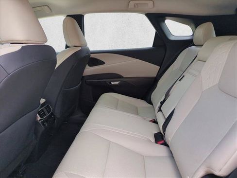Used 2024 Lexus RX 350 FWD w/ Technology Package image 18