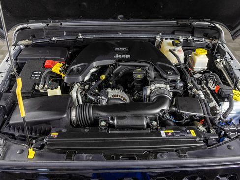 Used 2021 Jeep Gladiator Sport AWD/4WD image 51