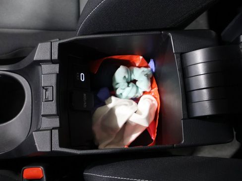 Used 2024 Toyota Corolla LE image 30