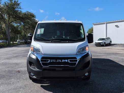 Used 2025 RAM ProMaster 2500 w/ U-Haul Equipment Group FWD image 9