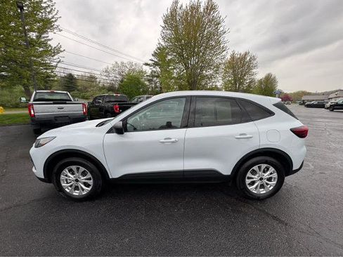 Certified 2025 Ford Escape Active w/ Cold Weather Package AWD/4WD image 2