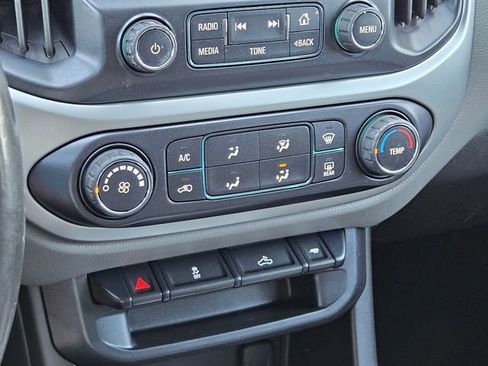 Used 2015 Chevrolet Colorado LT w/ LT Convenience Package AWD/4WD image 25