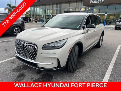 Used 2023 Lincoln Corsair FWD image 1