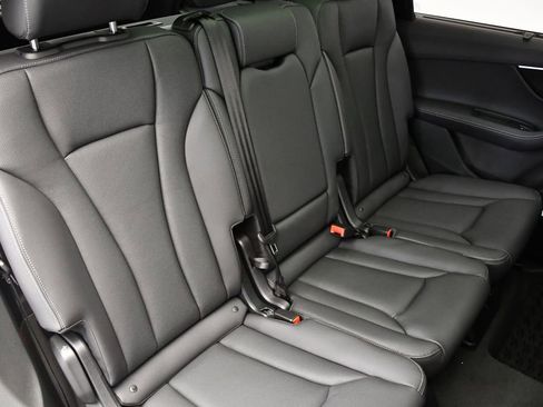 Used 2025 Audi Q7 3.0T Premium Plus w/ Premium Plus Package image 53