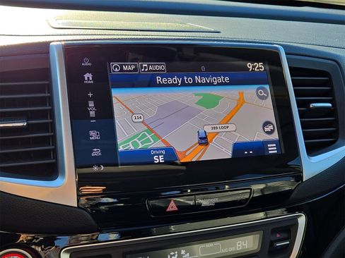 Used 2018 Honda Pilot Elite image 19