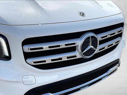 Used 2023 Mercedes-Benz GLB 250 4MATIC image 27