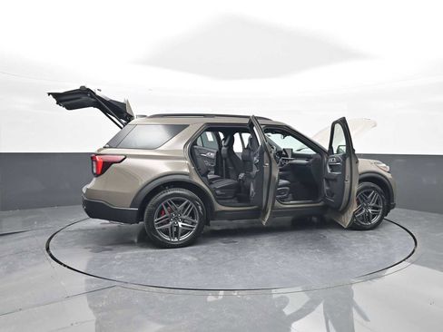 New 2026 Ford Explorer ST-Line w/ ST-Line Street Pack image 70