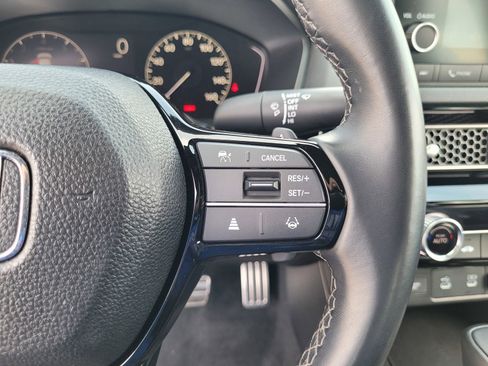 Used 2025 Honda Civic Sport image 23