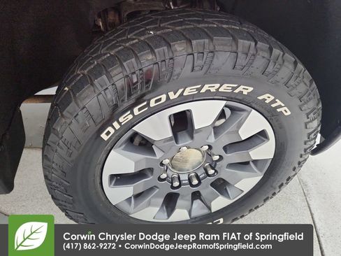 Used 2021 Chevrolet Silverado 2500 Custom w/ Custom Value Package AWD/4WD image 15