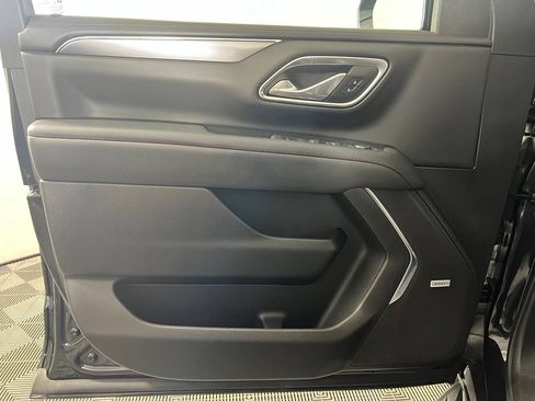 Certified 2024 Chevrolet Tahoe RST w/ RST Performance Edition AWD/4WD image 19