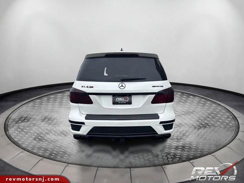 Used 2014 Mercedes-Benz GL 63 AMG 4MATIC image 4