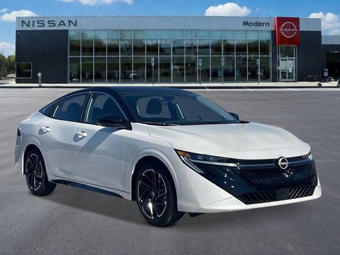 New 2026 Nissan Sentra SR FWD image 7
