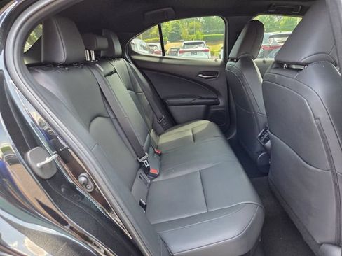 Used 2024 Lexus UX 250h FWD image 18