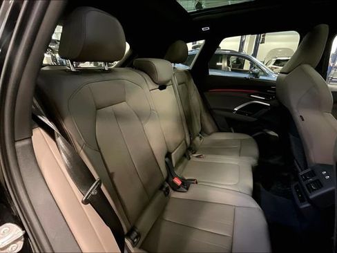 Used 2025 Audi Q5 Premium Plus w/ Premium Plus AWD/4WD image 27