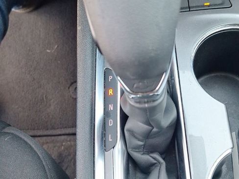 Used 2025 Chevrolet Malibu LT FWD image 32