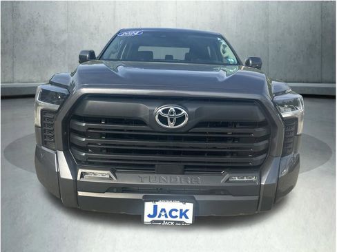 Used 2024 Toyota Tundra SR5 w/ SR5 Convenience Package AWD/4WD image 11