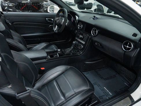 Used 2014 Mercedes-Benz SLK 55 AMG image 30