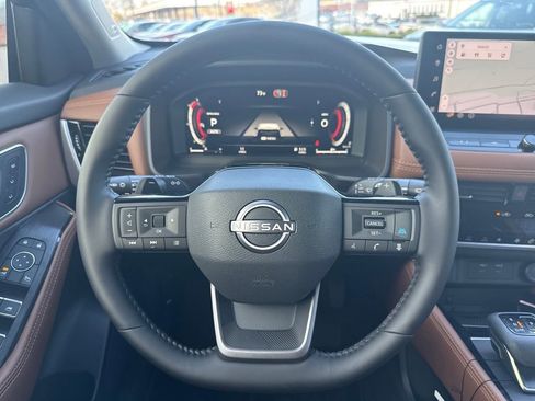 New 2026 Nissan Rogue Platinum w/ Platinum Premium Package image 16
