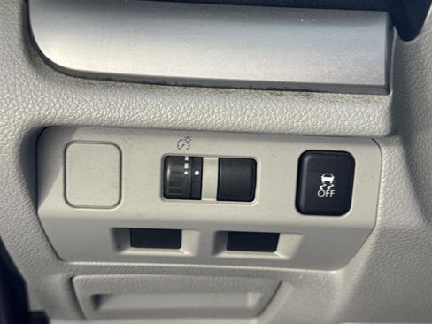 Used 2015 Subaru Forester 2.5i Premium w/ All-Weather Package image 25