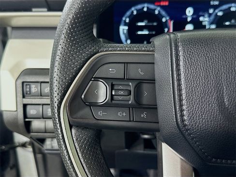 Used 2024 Toyota Tacoma TRD Off-Road image 22