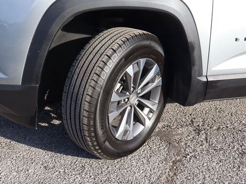 Used 2025 Chevrolet Equinox LT image 17