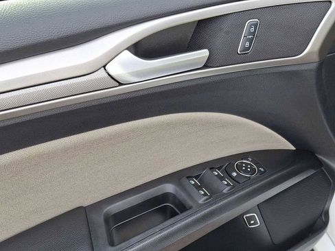 Used 2018 Ford Fusion S image 27