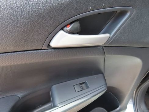 Used 2012 Honda Accord LX image 9