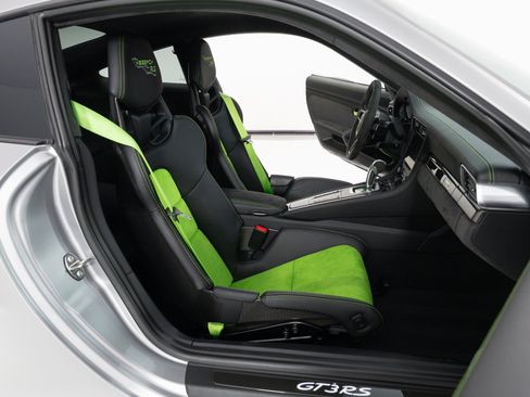 Used 2019 Porsche 911 GT3 RS RWD image 36