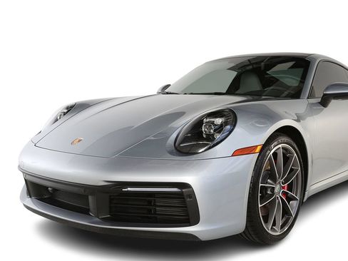 Used 2020 Porsche 911 Carrera 4S AWD/4WD image 11