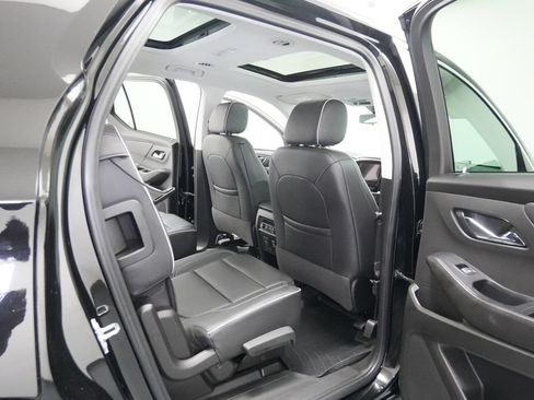 Used 2021 Chevrolet Traverse High Country AWD/4WD image 31