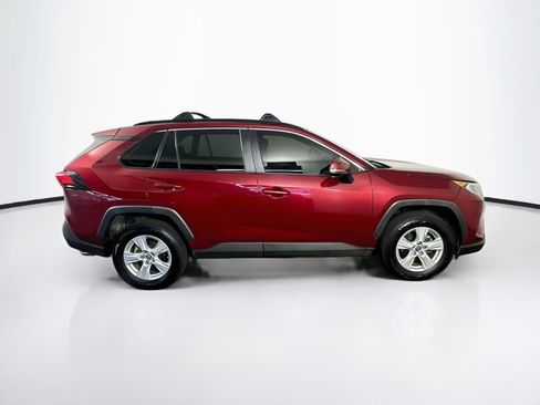 Used 2019 Toyota RAV4 XLE w/ Convenience Package FWD image 10