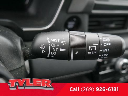 Used 2024 Honda Pilot Touring image 24